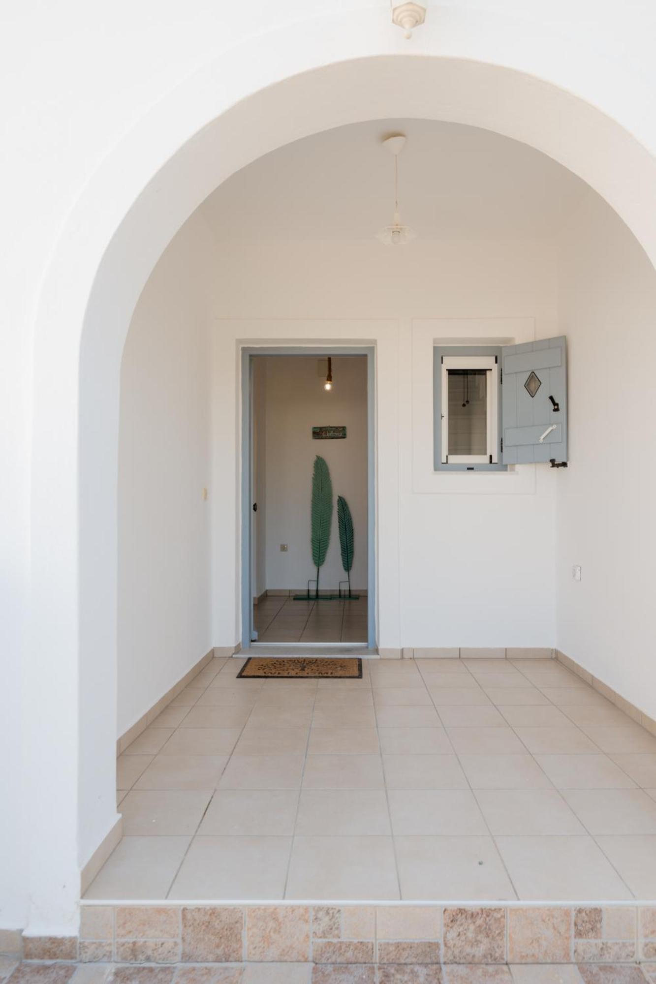 Valeli Two Naousa (Paros)